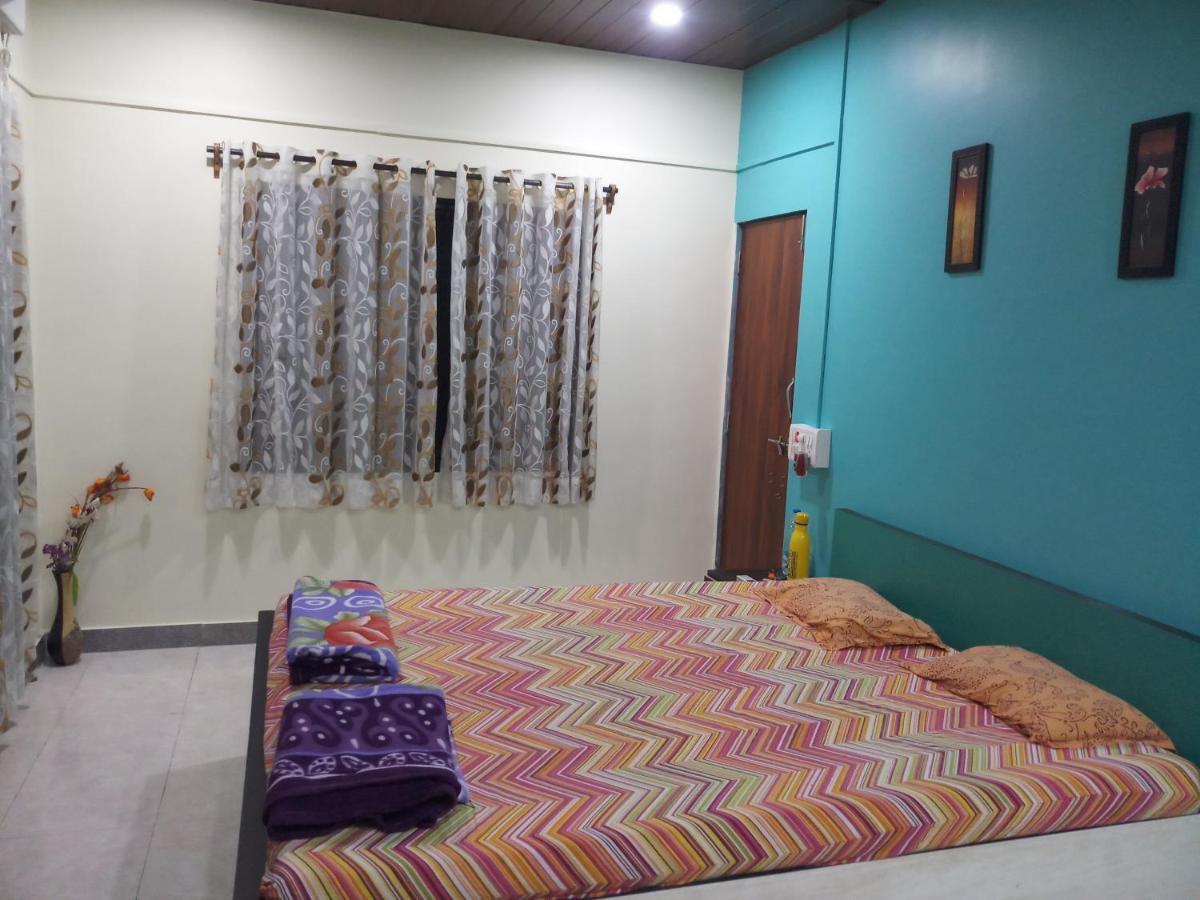 Anandi Villa Homestay Adhi エクステリア 写真